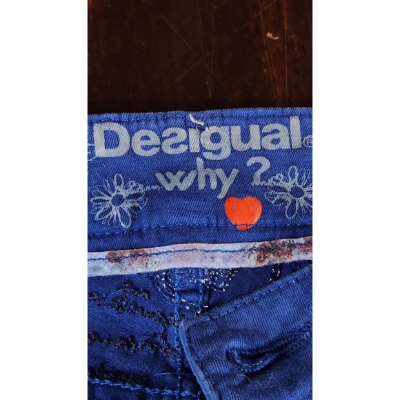Desigual Women's Royal Blue Embroidered Denim Jeans Joggers Size 24 - Picture 8 of 10